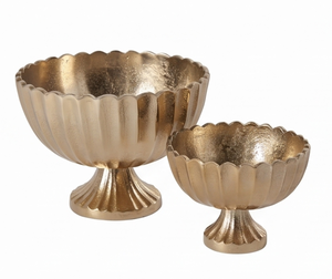 Bols décoratifs en métal doré de qualité supérieure, bord festonné, design sur piédestal, style glamour, faits à la main pour la décoration de la maison et des fêtes - Product Image 4