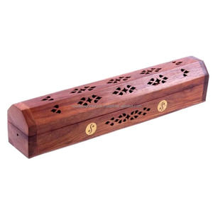 Quemador y Soporte de Incienso de Sándalo Hecho a Mano con Incrustaciones de Latón, Soporte Aromático IBW 801 - Product Image 1