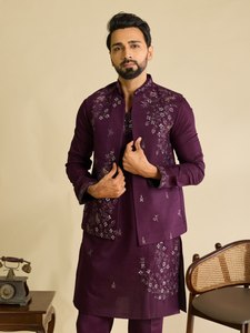 Sherwani bleu indo-occidental pour homme, tenue formelle, broderie florale perlée à la main, tenue de mariage et de fête - Product Image 5