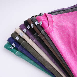 T-shirt en coton délavé batik 300 GSM pour homme, style rétro américain, décontracté, coupe oversize ample, épaules tombantes, manches courtes, couleur unie - Product Image 3