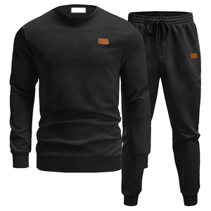 Ensemble de survêtement rouge pour homme à col zippé, tricoté, couleur unie, décontracté, saison automne, tissu polyester respirant - Product Image 1