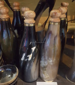 Corne à boire Viking élégante personnalisable corne de buffle sculptée polie avec gravure élégante décoration de bière artisanale naturelle - Product Image 2