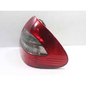 Luz Trasera Derecha Usada para Clase E A2118202464 - Product Image 6
