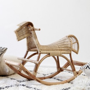 Animaux à bascule en rotin ludiques, chevaux à bascule en bois personnalisés à bas prix, jouets animaux à chevaucher - Product Image 4