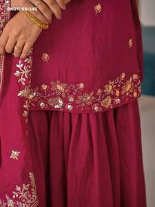 Ensemble Sharara-Suit-Dupatta rose prêt-à-porter de haute qualité NC Vichitra avec perles, travail manuel, fournisseur d'Inde, mode féminine - Product Image 5