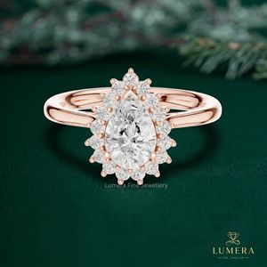 Anillo de Compromiso con Halo de Diamantes en Forma de Pera en Oro Rosa para Mujer, Joyería Nupcial Romántica con Banda Lisa Clásica - Product Image 4