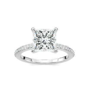 Anillo de compromiso con piedra lateral Lizzia de diamante talla princesa de dos quilates, joyería elegante y clásica para mujer, artesanía fina atemporal - Product Image 3