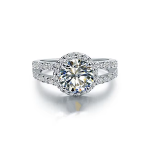 Anillo Solitario con Diamante de Corte Brillante Redondo |   Engaste de Oro Blanco con Puntas |   Joyería Fina de Compromiso con Diamantes Accent para Mujer - Product Image 3