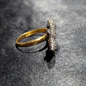 Anillo de Daga REYES de Diseño Elegante en Plata de Ley 925 con Diamante Natural, Hecho a Mano, con Rodio Negro, Estilo Victoriano para Mujer - Product Image 2