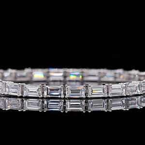 AMBER JEWELS - Pulsera Clásica de Oro Sólido de 18k con Piedra Natural de Corte Esmeralda, Certificada por IGI, Joyería Unisex para Bodas, Gujarat - Product Image 1