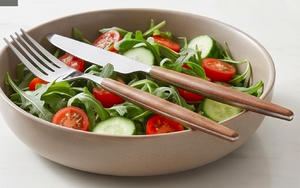Ensemble de couverts à manche en bois avec finition miroir en acier inoxydable, passe au lave-vaisselle, design minimaliste pour la table de cuisine - Product Image 6
