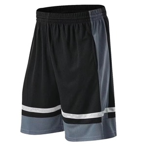 Shorts de sport pour hommes, noirs unis, avec logo avant, bordure grise, taille élastique, séchage rapide, respirants, shorts de basketball - Product Image 3
