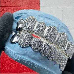 Pulsera de Dientes de Moissanita Personalizada con Polvo de Diamante – Joyería Fina para Piercings Corporales para Novias y Moda de Proveedor Indio - Product Image 2