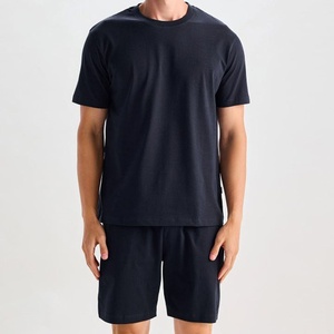 Ensemble T-shirt et short pour homme, vente en gros, tenue décontractée d'été deux pièces, couleur unie, streetwear, tenue de sport et de détente, direct usine - Product Image 3