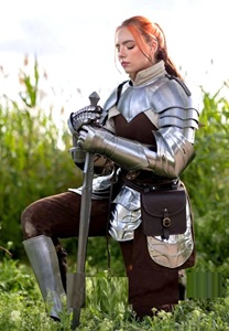 Conjunto de armadura de guerrera artesanal para mujer, armadura medieval de acero, disfraz de fantasía, disfraz de metal - Product Image 3