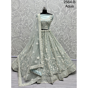 Collections de velours de vêtements de mariée indiens pour la mariée avec le travail de Zarkhan par Fabzone - Product Image 1