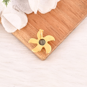 Colgante de Plata de Ley 925 con Engaste de Labradorita Natural en Baño de Oro, Joyería Boho Unisex - Product Image 5