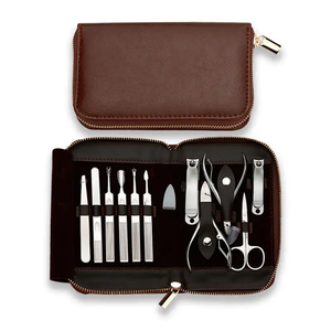 Juego de Manicura y Pedicura de Acero Inoxidable 5 en 1 de Alta Calidad y Lujo, Estuche con Cierre, Incluye Pinzas, Cortaúñas, Portátil, para Uso Infantil - Product Image 1