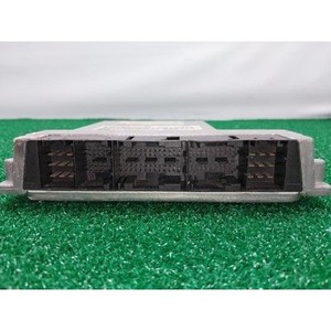ECU และโมดูลคอมพิวเตอร์มือสองสำหรับรถยนต์ซีรีส์ 7 รุ่น 7523523 - Product Image 3