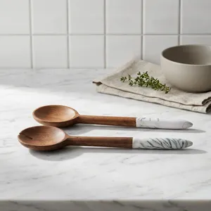 Ensemble de saladiers en résine colorée et bois d'acacia avec design incrusté, respectueux de l'environnement, compatible lave-vaisselle/micro-ondes/four, fabriqué à la main en Inde - Product Image 2