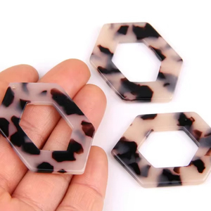 Pendientes Personalizados de Resina y Madera, Pendientes Simples de Resina, Pendientes Colgantes, Regalos de Joyería - Product Image 1