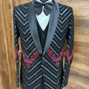 Costume de smoking noir brodé pour homme avec motif chevron à paillettes – Blazer formel de marié pour mariage, costume 3 pièces - Product Image 1