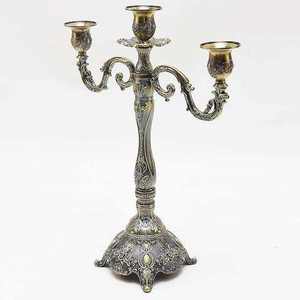 Nouveau Chandelier en Métal Doré Plaqué Fer, Très Demandé, pour Décoration de Mariage et d'Intérieur, Accessoire de Mariage Artisanal - Product Image 3