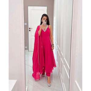 ชุดราตรีที่สวยงามสำหรับชุดปาร์ตี้กับ dupatta รวม - Product Image 6