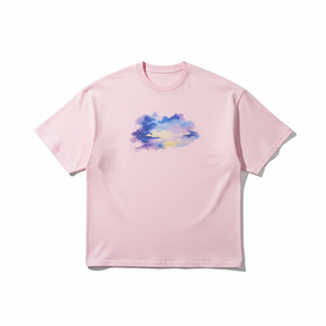 T-shirt rose à col rond et manches courtes pour homme avec motif nuage peint à la main, coupe décontractée en jersey - Product Image 1