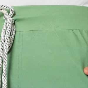 ชุดวอร์มกีฬาพร้อมเล่น ดีไซน์แผ่นผ้ายืดและกระเป๋าข้าง คุณภาพพรีเมียม - Product Image 6