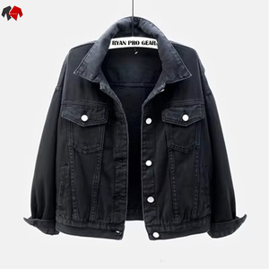 เสื้อแจ็คเก็ตยีนส์ผู้ชายติดกระดุมด้านหน้า ออกแบบเองได้ รับผลิตแบบ OEM ODM สไตล์คลาสสิก แฟชั่นลำลอง - Product Image 3