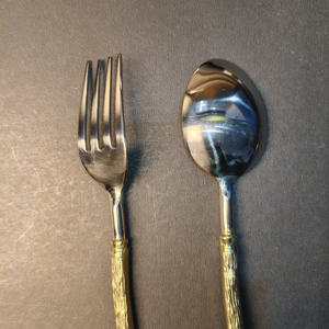 Juego de Cubiertos Rústicos de 2 Piezas con Mango de Rama de Árbol Dorado, Juego de Cuchara para Postre y Tenedor para Pastel de Acero Inoxidable para una Mesa Inspirada en la Naturaleza - Product Image 4