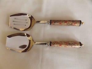 Juego de Cucharas para Servir Ensaladas de Acero Inoxidable Ecológicas con Mangos Decorativos de Resina para un Uso Elegante en la Cocina y la Mesa - Product Image 4