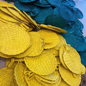 Éventail tissé à la main en feuilles de palmier, motif traditionnel vert rouge jaune, artisanat en bambou naturel, décoration d'intérieur - Product Image 3