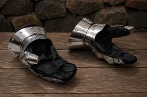Guantes de acero de estilo medieval con dedos puntiagudos para uso coleccionable - Product Image 4