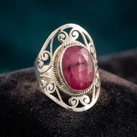 Bague élégante en argent sterling 925 avec quartz rouge, pierre précieuse naturelle, bijoux faits à la main, design vintage, pour femmes