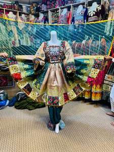 Robe afghane Kuchi pour femmes, robe brodée afghane, culture pachtoune, dernière collection 2026, vintage, faite à la main, traditionnelle, brodée - Product Image 3