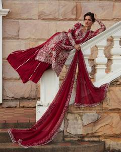 Ensemble Kurta en soie brodée rouge pour femme avec pantalon Palazzo et Dupatta – Tenue traditionnelle indienne et pakistanaise pour mariage – Coupe régulière, longueur au sol - Product Image 3