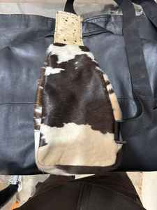 Sac de poitrine vintage en cuir de vachette unisexe, sac à bandoulière décontracté, sac de voyage portable, fermeture éclair tendance LHCB-0006 - Product Image 6