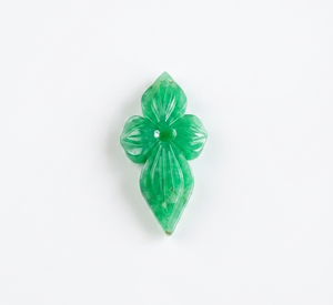Colgante de Flor de Piedra Verde Natural al por Mayor, Jade Tallado para Fabricación y Accesorios de Collares - Product Image 1