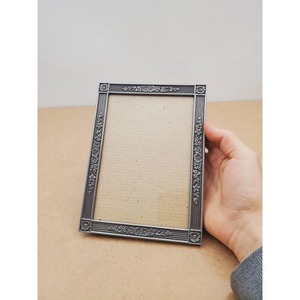 Marco de Fotos Metálico Decorativo de Estilo Vintage con Relieve, Rectangular Vertical, para Exhibición en Mesa - Product Image 2