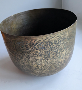Handmade Brass Tabletop <b>Vase</b> Round Traditional Design Art Display Decorative Metal <b>Bowl</b> Top Selling Metal Planter - Product Image 1