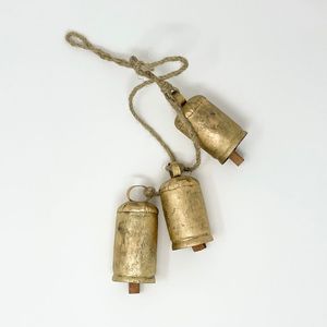 ROSHAN ARTISANAT Ensemble de 3 clochettes de vache modernes en métal doré, harmonieuses, pour arbre de Noël, écologiques, faites à la main, rustiques, taille personnalisable, décoration - Product Image 4
