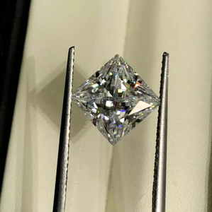 เพชรคุณภาพสูง 3.0 กะรัต สี E ความสะอาด VS2 เพชรหลวมเพาะเลี้ยงในห้องปฏิบัติการ รับรองโดย IGI รูปทรงปรินเซส เจียระไนอย่างดี ราคาขายส่ง - Product Image 2