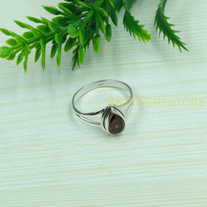 Anillo de Granate Rojo, Anillo de Plata de Ley 925, Anillo con Piedra Roja, Anillo de Promesa para Ella, Joyería de Granate, Anillo con Gema, Regalo de San Valentín - Product Image 2