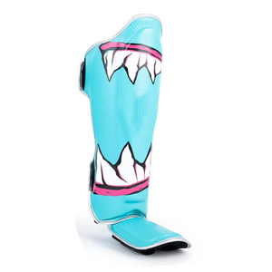 Protège-tibias de qualité supérieure à prix abordable, avec étiquette personnalisée, design tendance, en PU - Product Image 2