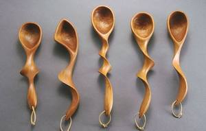 Collection d'ustensiles de cuisine en bois faits à la main, écologiques, pour la table à manger, ensemble de couverts décoratifs et attrayants - Product Image 3