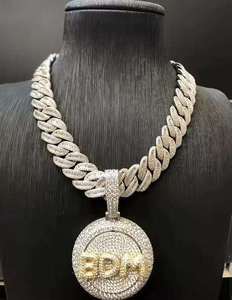 Collier Pendentif Lettre en Moissanite Glaçon, Chaîne Plaqué Argent Rhodié, Bijou Hip Hop pour Hommes et Femmes, Cadeau de Fête Luxira - Product Image 2