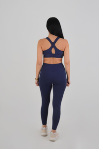 Ensemble de yoga trois pièces pour femmes professionnelles : leggings sans couture taille haute, soutien-gorge de sport à maintien moyen, veste d'entraînement légère - Product Image 2