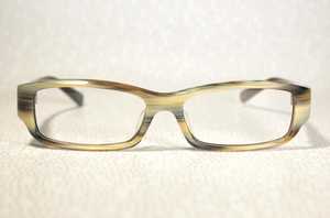 Gafas Redondas Hechas a Mano con Cuerno de Búfalo, Ajustables, Estilo Artesanal Natural, Modernas, Ecológicas, Coleccionables - Product Image 3